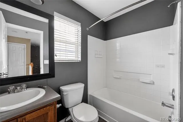 5085 Ridgewood Drive Johnstown, CO 80534