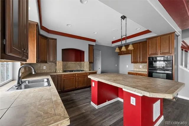 5085 Ridgewood Drive Johnstown, CO 80534