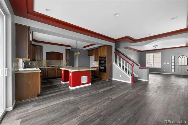 5085 Ridgewood Drive Johnstown, CO 80534