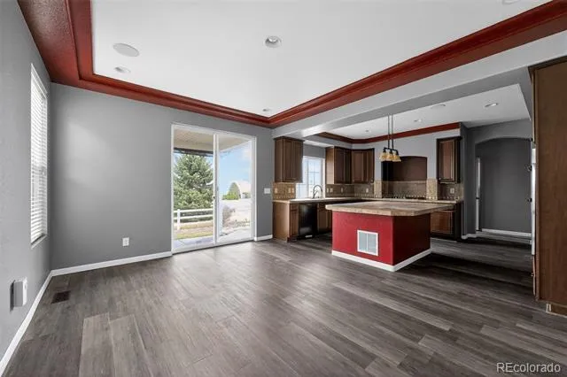 5085 Ridgewood Drive Johnstown, CO 80534