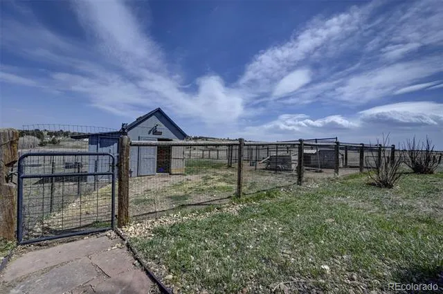 5910 Mccart Ranch Circle Elizabeth, CO 80107