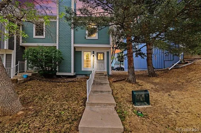 10406 W Dartmouth Avenue Lakewood, CO 80227