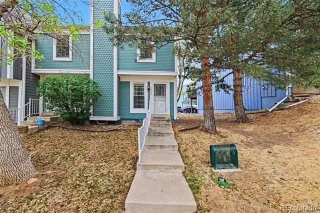 10406 W Dartmouth Avenue Lakewood, CO 80227
