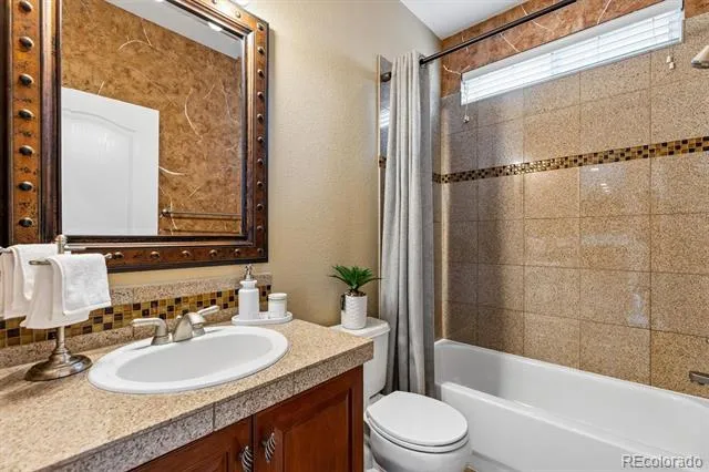 11025 Grayledge Circle Highlands Ranch, CO 80130
