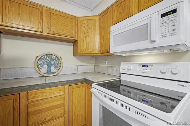 532 Oakwood Drive #D101 Castle Rock, CO 80104