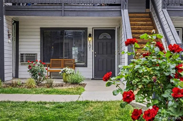 532 Oakwood Drive #D101 Castle Rock, CO 80104