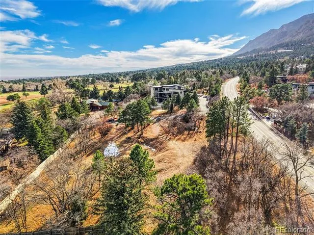 32 Penrose Lane Colorado Springs, CO 80906