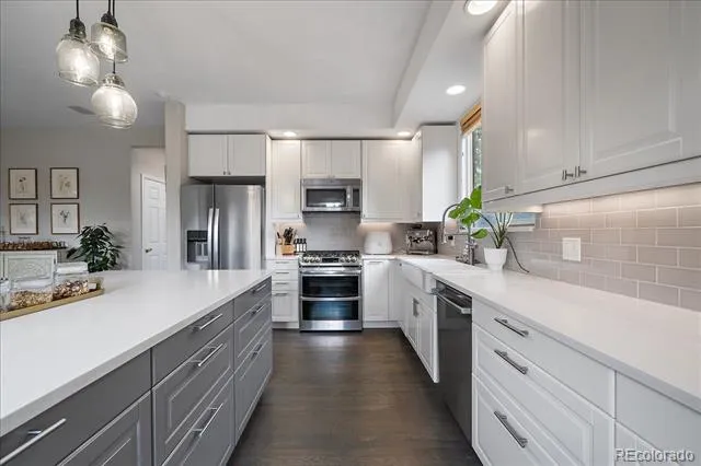 31180 Cinnamonwood Evergreen, CO 80439