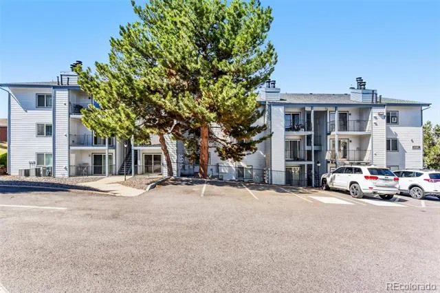 13095 W Cedar Drive #106 Lakewood, CO 80228