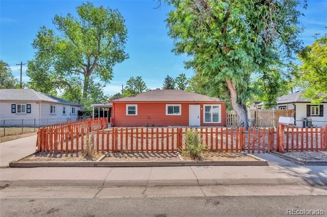 1215 Yuba Street Aurora, CO 80011