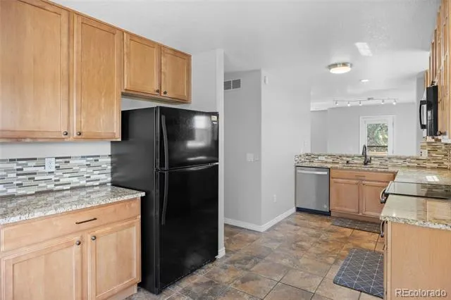 7601 S Quatar Way Aurora, CO 80016