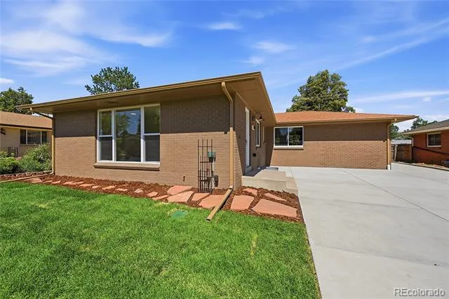 350 Jade Street Broomfield, CO 80020