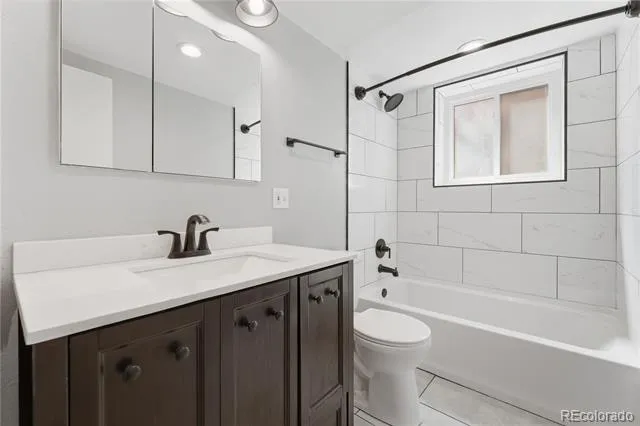 1759 Gilpin Street #102 Denver, CO 80218