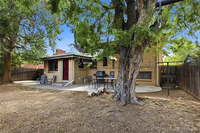 4660 Estes Street Wheat Ridge, CO 80033