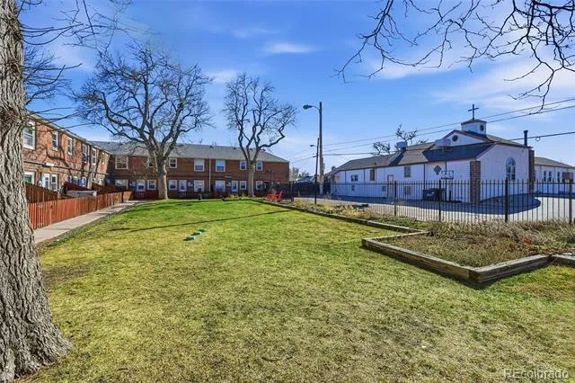 2823 Jasmine Street Denver, CO 80207