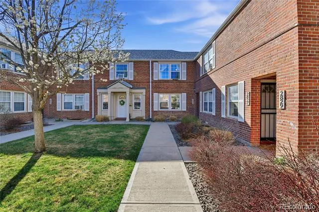 2823 Jasmine Street Denver, CO 80207