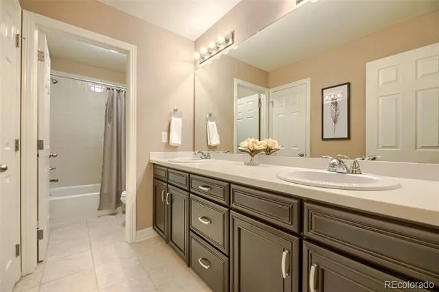 25200 E Arbor Place Aurora, CO 80016