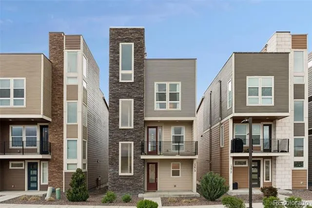 15613 E Broncos Place Englewood, CO 80112