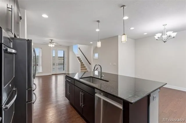 15613 E Broncos Place Englewood, CO 80112