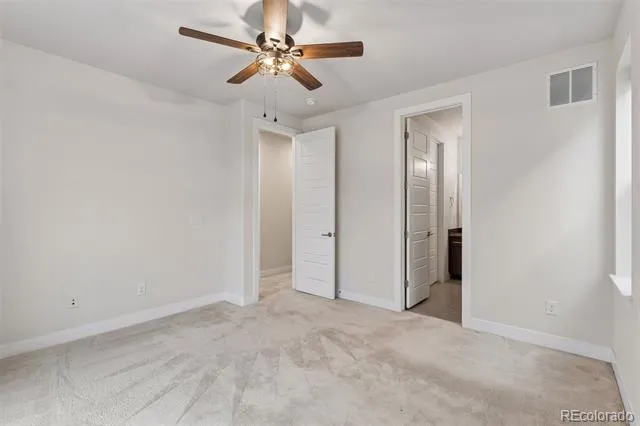 15613 E Broncos Place Englewood, CO 80112