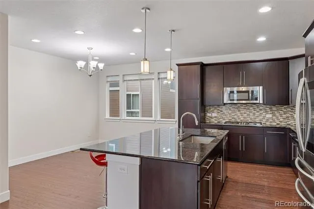 15613 E Broncos Place Englewood, CO 80112