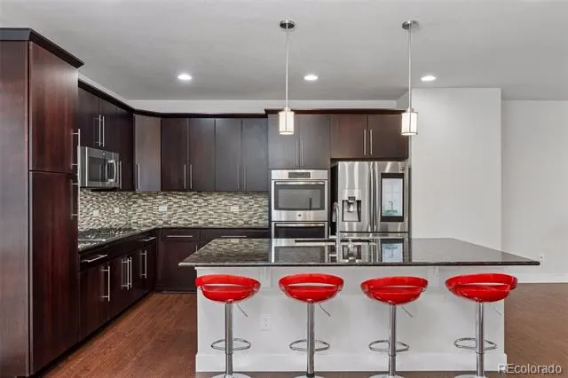 15613 E Broncos Place Englewood, CO 80112