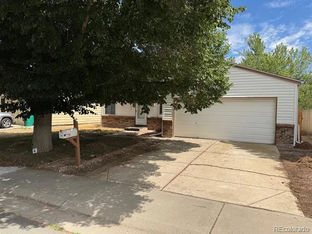 4852 S Pagosa Way Aurora, CO 80015