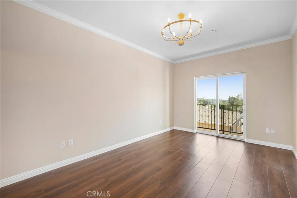 7225 Apperson Street #105 Tujunga, CA 91042