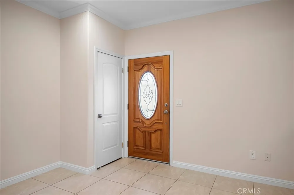 7225 Apperson Street #105 Tujunga, CA 91042