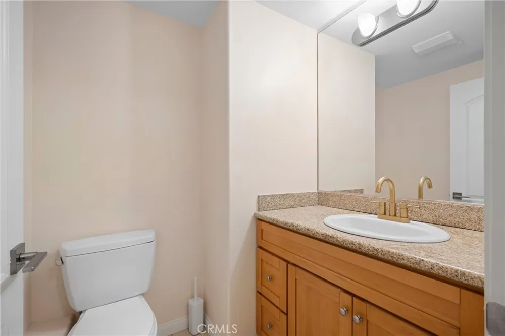 7225 Apperson Street #105 Tujunga, CA 91042