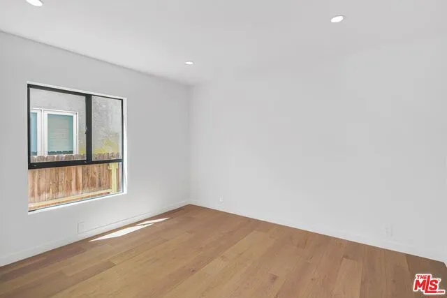 545 San Juan #3 Venice, CA 90291