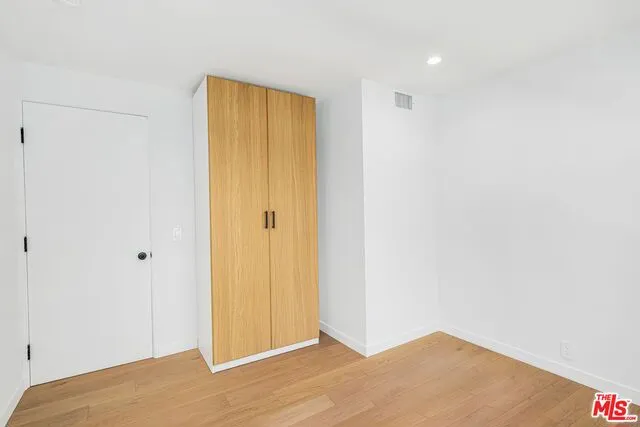 545 San Juan #3 Venice, CA 90291
