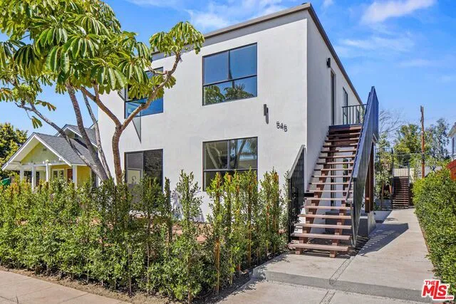 545 San Juan #3 Venice, CA 90291