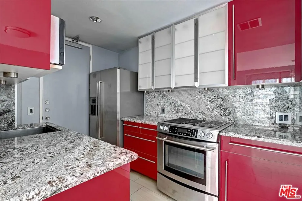 10747 Wilshire Boulevard #1002 Los Angeles, CA 90024