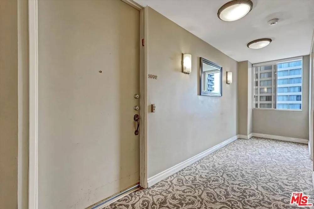 10747 Wilshire Boulevard #1002 Los Angeles, CA 90024