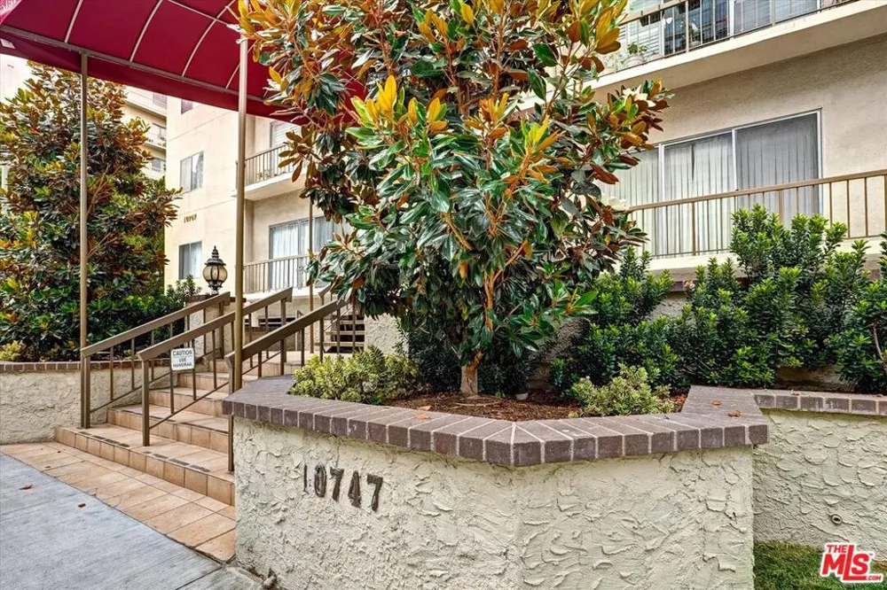 10747 Wilshire Boulevard #1002 Los Angeles, CA 90024