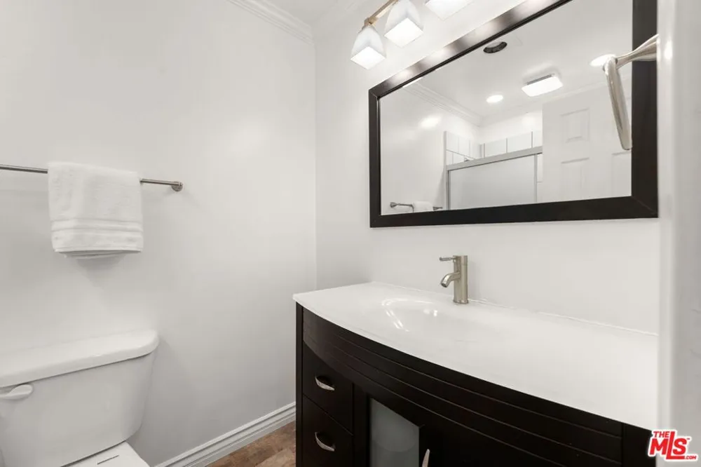 11750 W Sunset Boulevard #301 Los Angeles, CA 90049