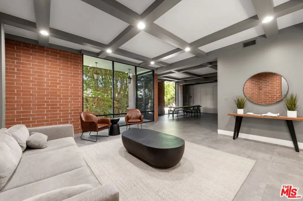 11750 W Sunset Boulevard #301 Los Angeles, CA 90049