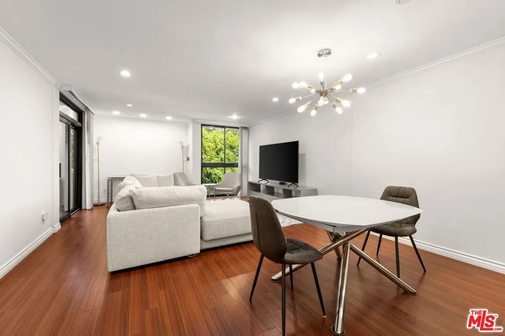 11750 W Sunset Boulevard #301 Los Angeles, CA 90049