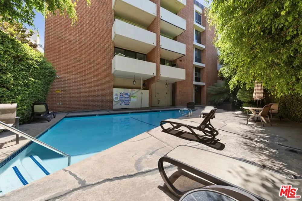 11750 W Sunset Boulevard #301 Los Angeles, CA 90049
