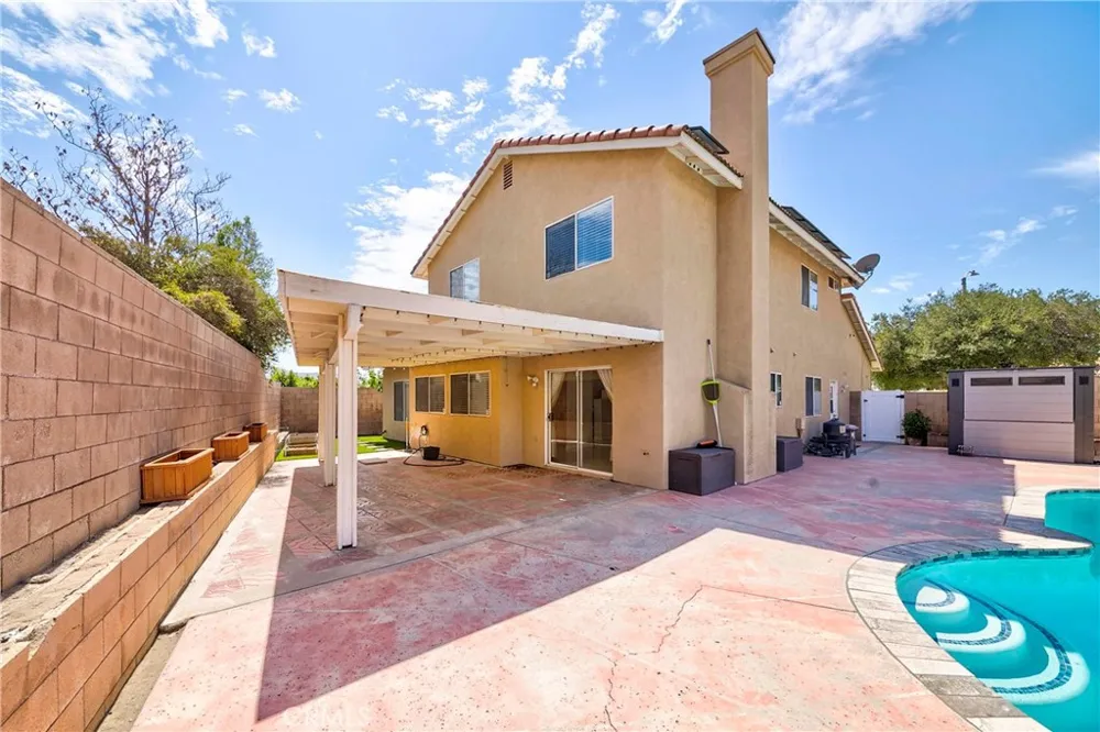 701 Barnsley Corona, CA 92879