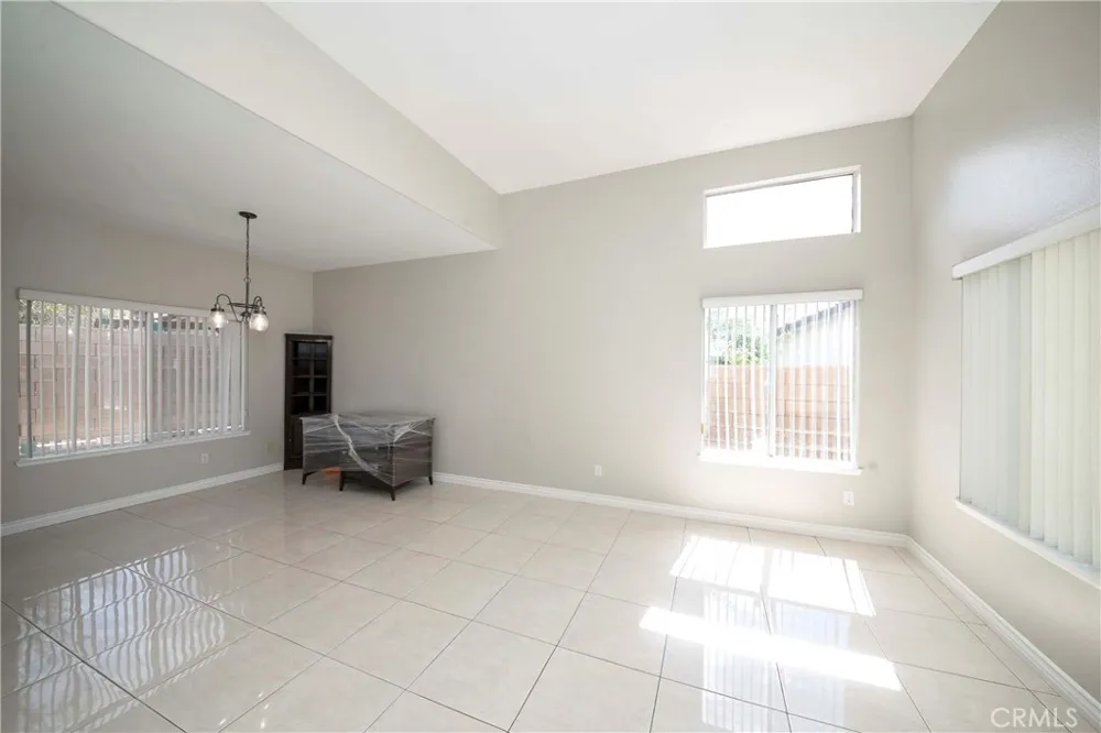 701 Barnsley Corona, CA 92879
