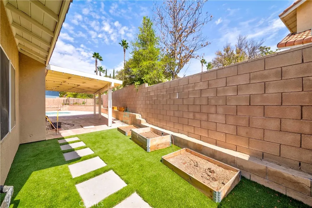 701 Barnsley Corona, CA 92879