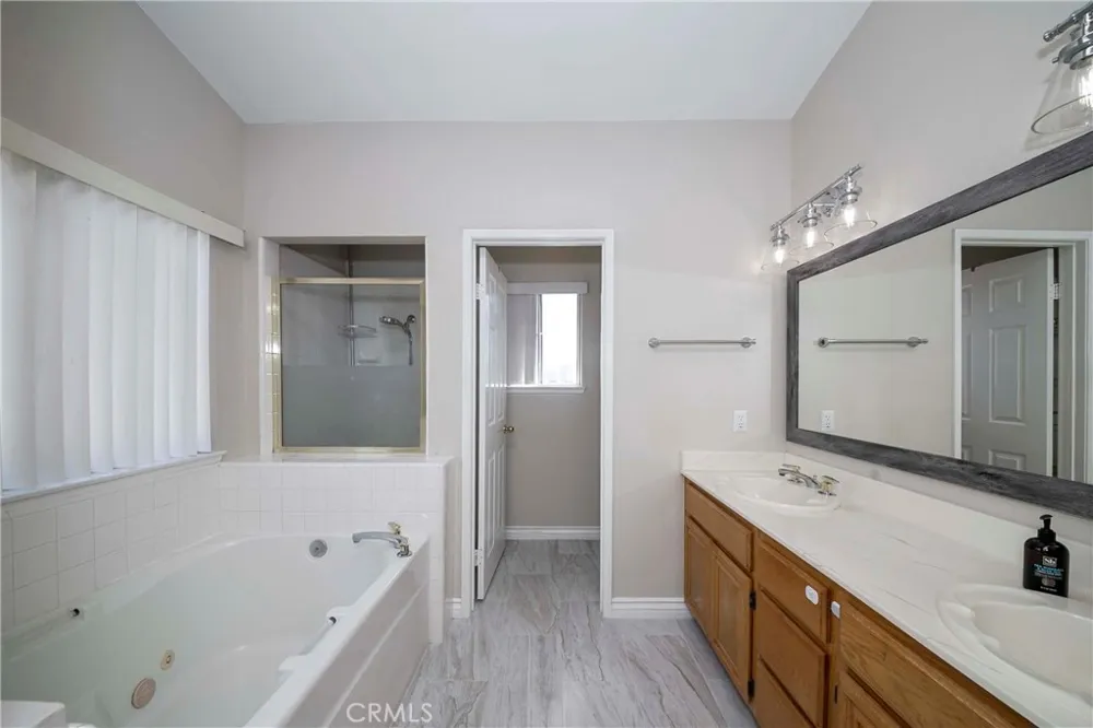 701 Barnsley Corona, CA 92879