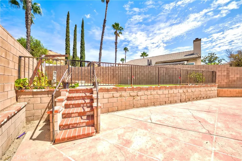 701 Barnsley Corona, CA 92879