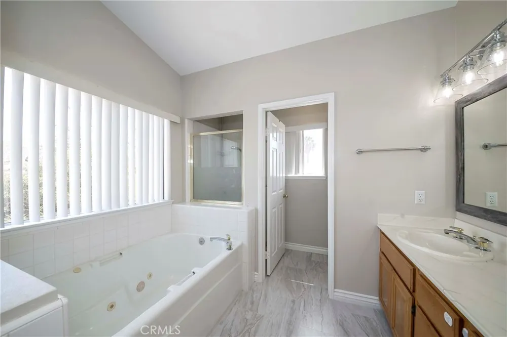 701 Barnsley Corona, CA 92879