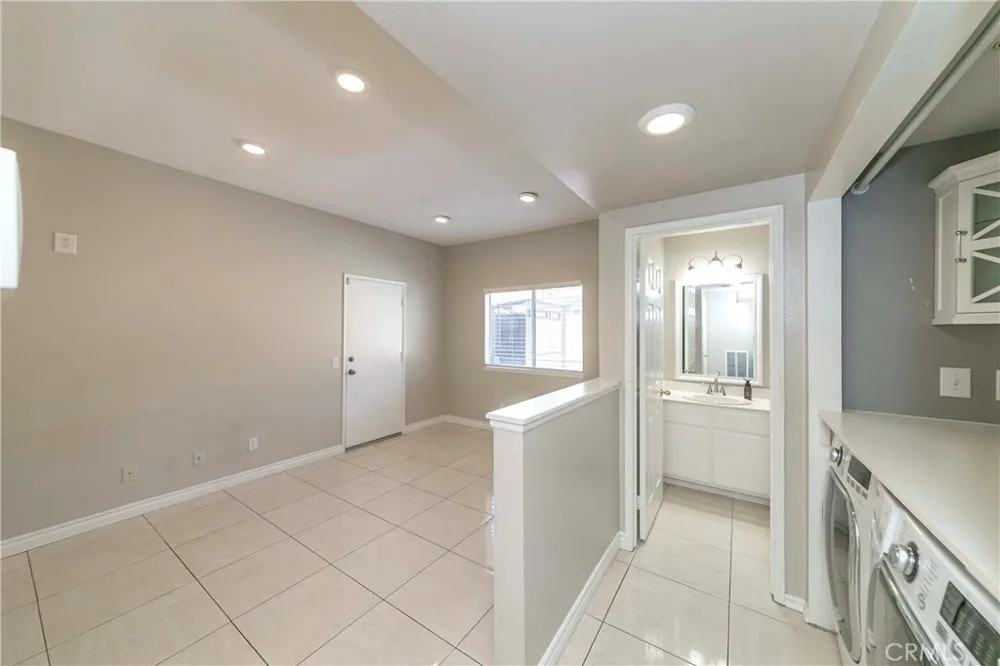 701 Barnsley Corona, CA 92879