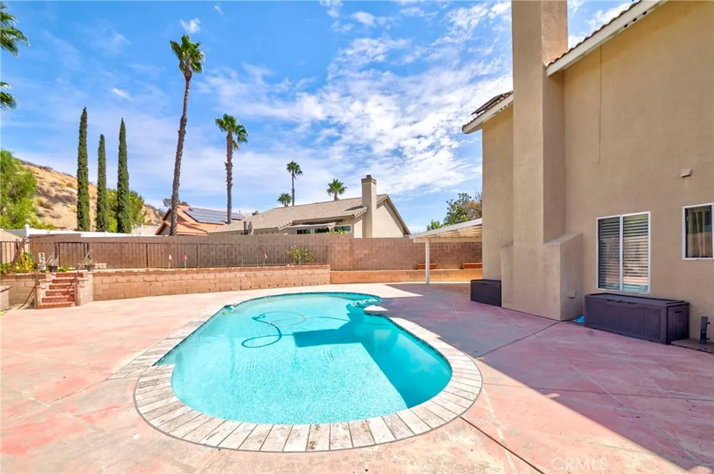 701 Barnsley Corona, CA 92879