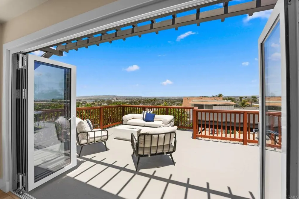 4474 Cape May Avenue San Diego, CA 92107