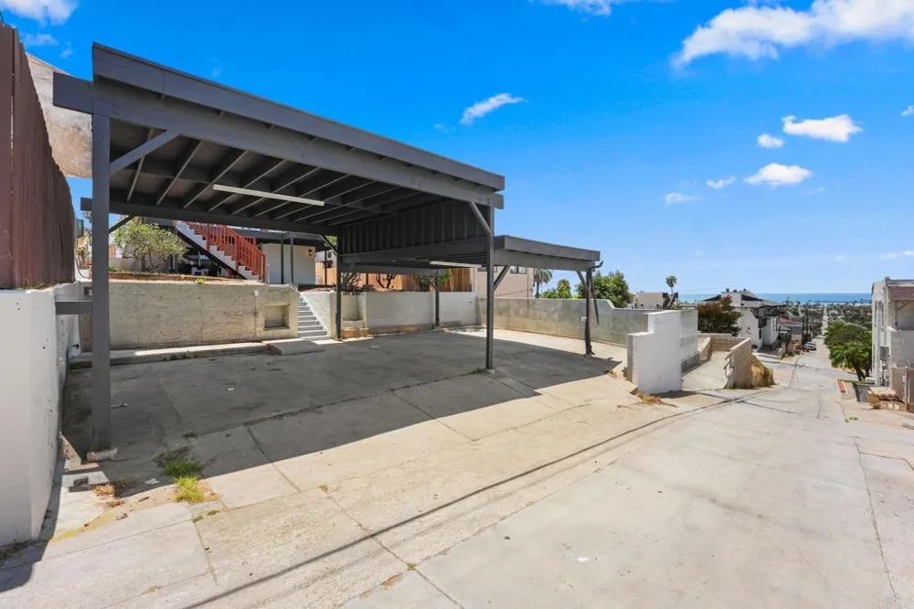 4474 Cape May Avenue San Diego, CA 92107